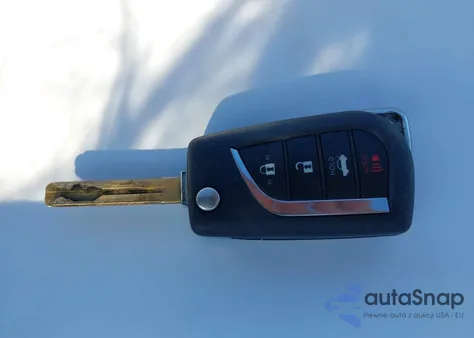 2022 Toyota Corolla Le z USA, uszkodzony, nr VIN JTDEPMAE6N3003753